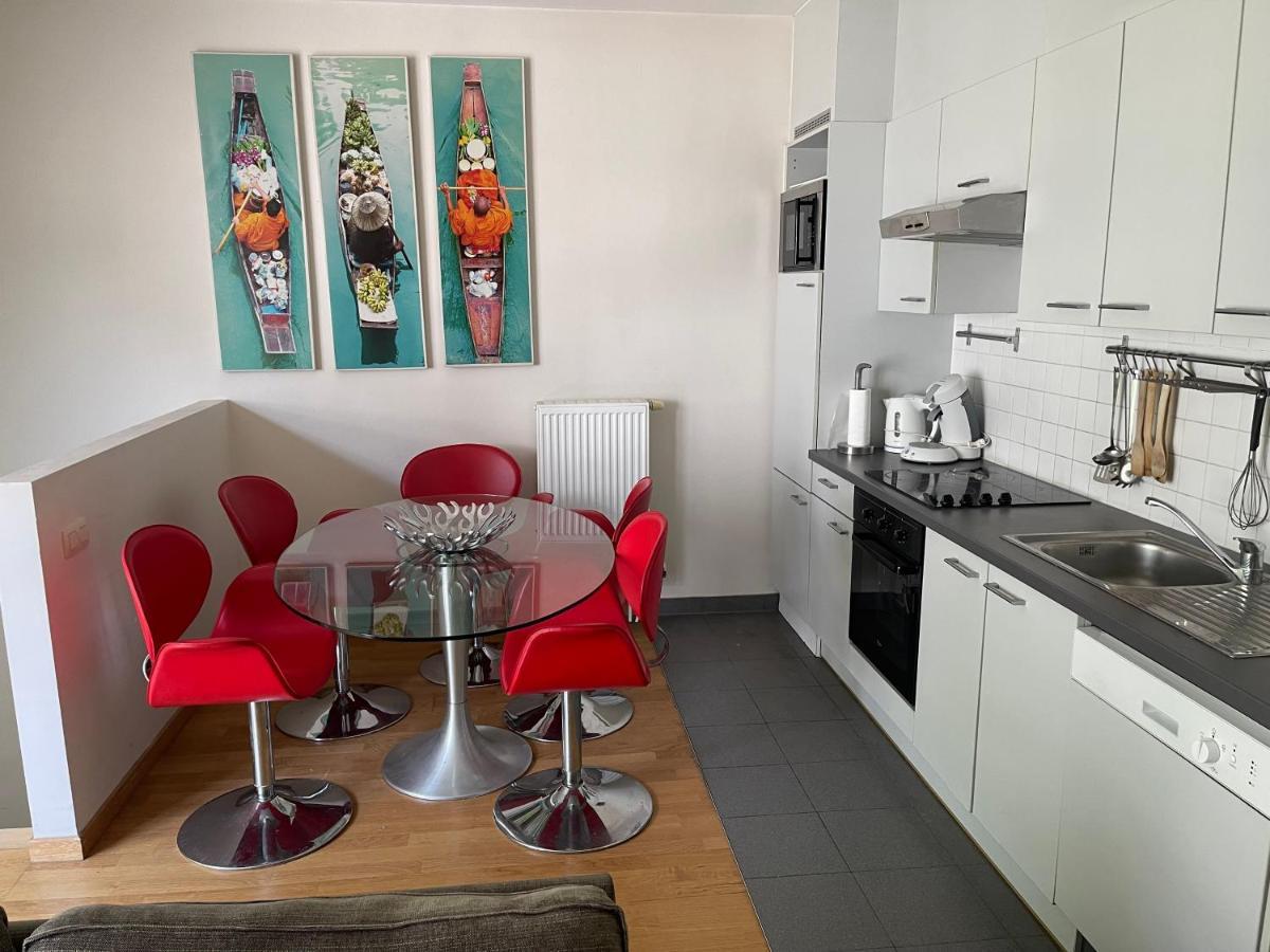 Duplex Tres Agreable Et Tres Calme Apartment Brussels Luaran gambar
