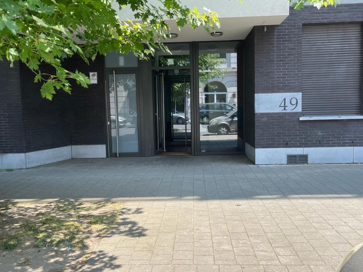 Duplex Tres Agreable Et Tres Calme Apartment Brussels Luaran gambar